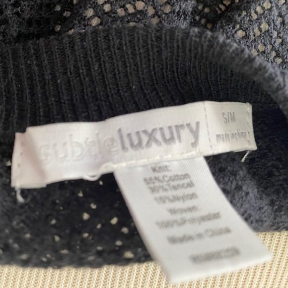 Subtle Luxury Oversized Cardigan Black - Picture 3 of 11